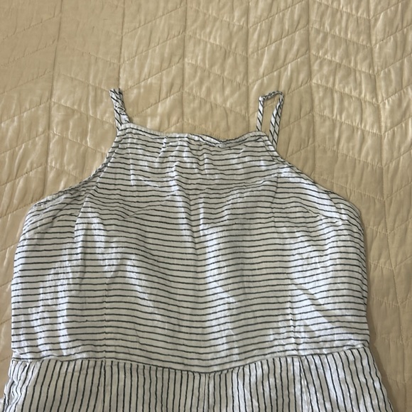 Vineyard vine size 16 striped romper - Picture 2 of 5
